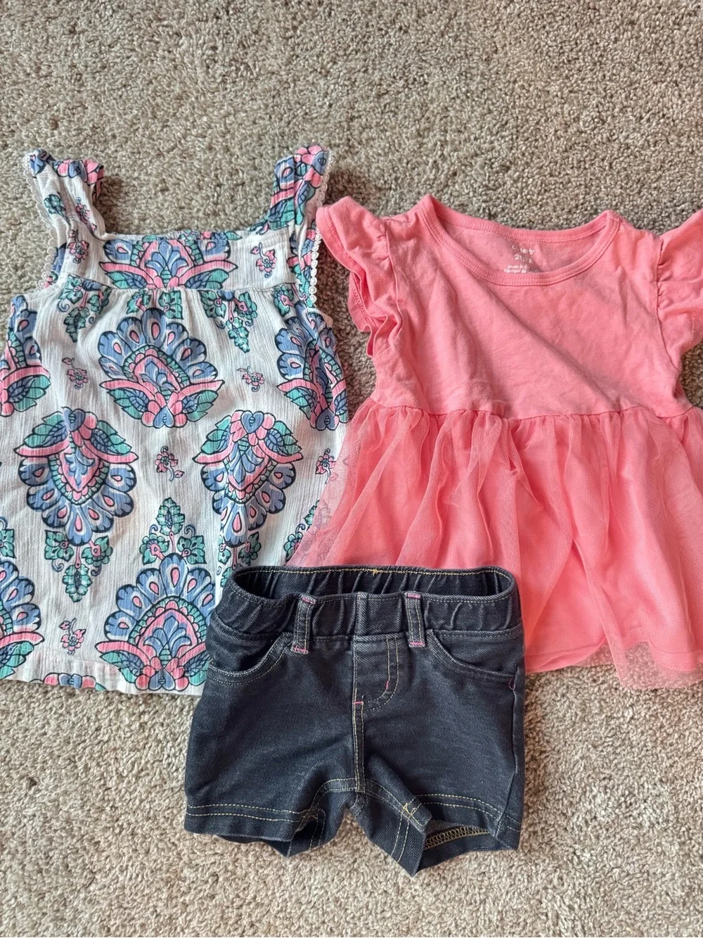 Carter’s Toddler Girl Outfit Bundle Size 2T Pink Tulle Top Tuttu Denim Shorts